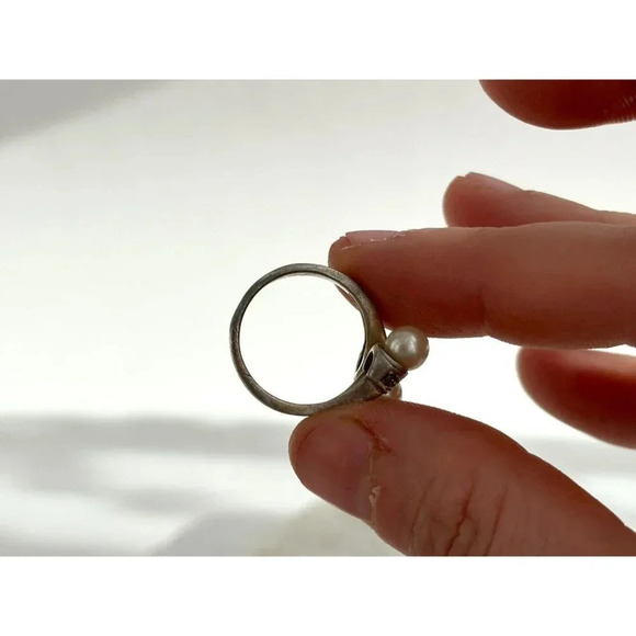 Sterling Faux Pearl Marcasite Adorned Vintage 925 Stamped Wrap Ring - sz 6 - Picture 8 of 10